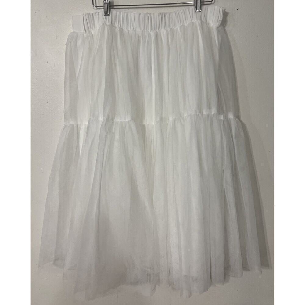 New Women's New York and Company‎ White Tulle Lined Skirt size 2X NWT - Picture 2 of 7